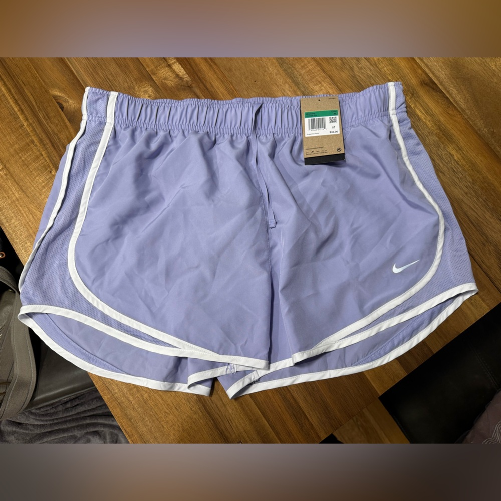 Nike Women's XL Running Shorts - Lavender